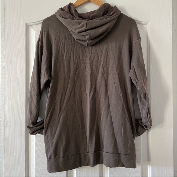 Offline by Aerie OTT Seamless Hoodie in Cocoa - Picture 2 of 3